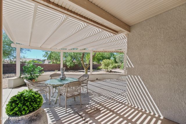 16275 W DESERT WINDS Drive, Surprise, AZ 85374