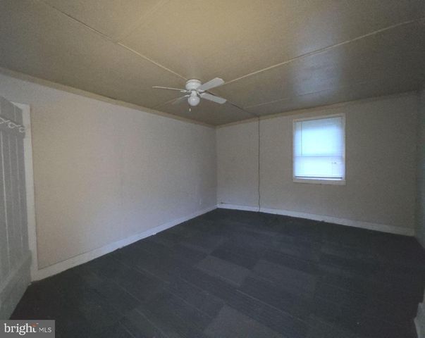 305 MAIN ST, Newport, NJ 08345
