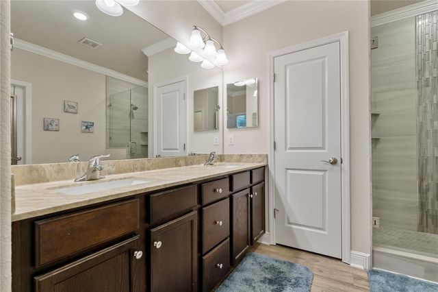 597 OZONA VILLAGE DRIVE, Palm Harbor, FL 34683