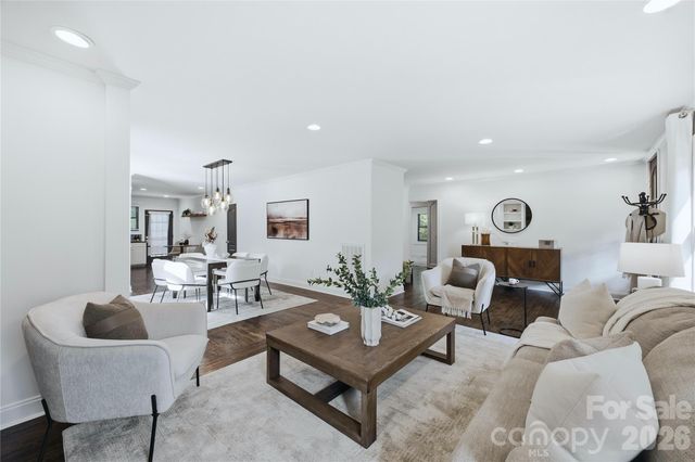 947 Everett Place, Charlotte, NC 28205