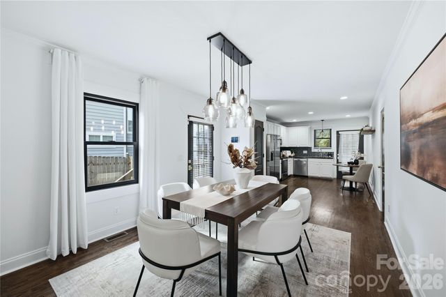 947 Everett Place, Charlotte, NC 28205