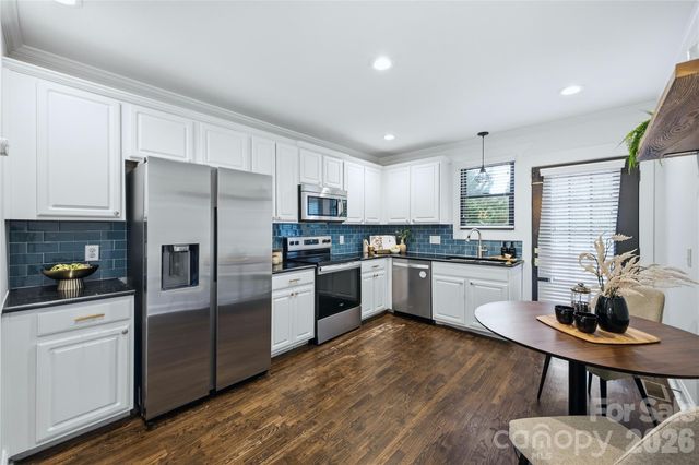 947 Everett Place, Charlotte, NC 28205