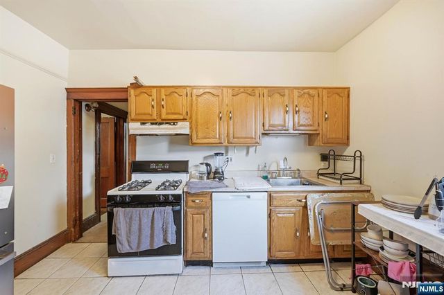 948 Van Houten Avenue, Clifton, NJ 07013