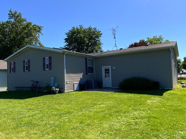 3 Maple Lane, Sandwich, IL 60548
