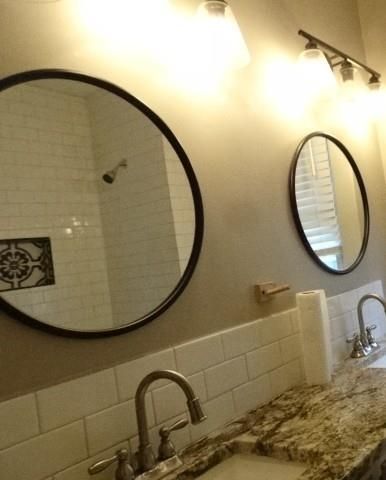 207 East Street, Parkville, MO 64152