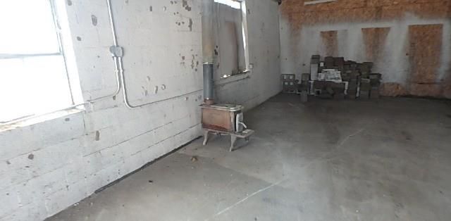 207 East Street, Parkville, MO 64152