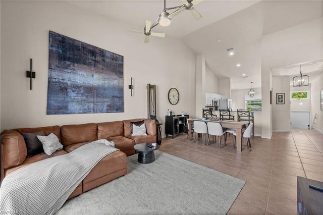 6295 Wilshire Pines CIR 607, Naples, FL 34109