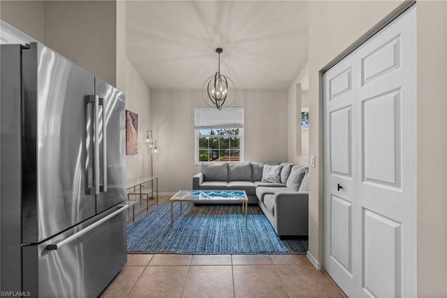 6295 Wilshire Pines CIR 607, Naples, FL 34109