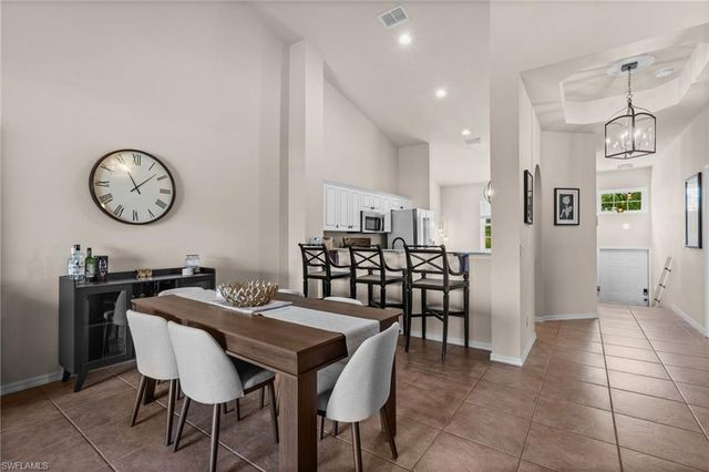 6295 Wilshire Pines CIR 607, Naples, FL 34109