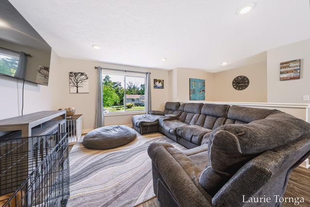 1893 Pineridge Drive, Rutland Twp, MI 49058