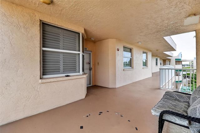6251 SHORELINE DRIVE 2301, Seminole, FL 33708
