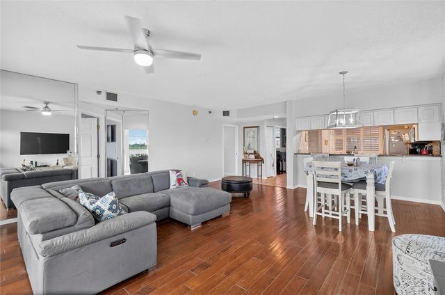 6251 SHORELINE DRIVE 2301, Seminole, FL 33708
