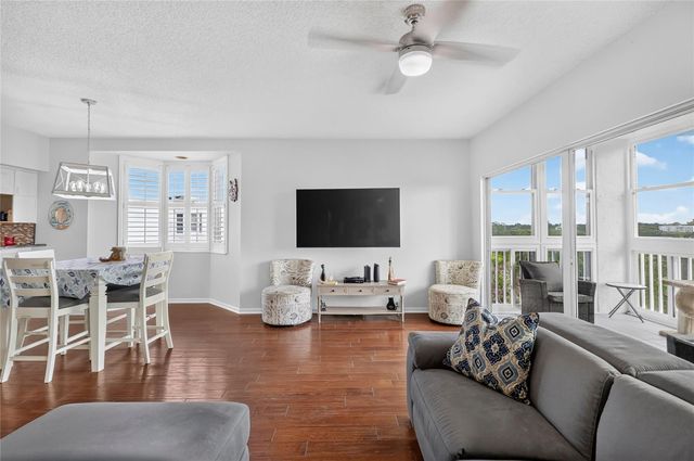 6251 SHORELINE DRIVE 2301, Seminole, FL 33708