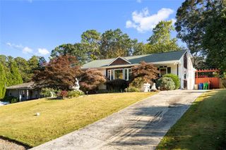 1789 Beacon Hill NE Boulevard, Atlanta, GA 30329