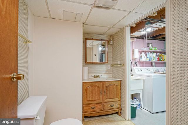 1651 CHARTER OAK AVE, Blackwood, NJ 08012