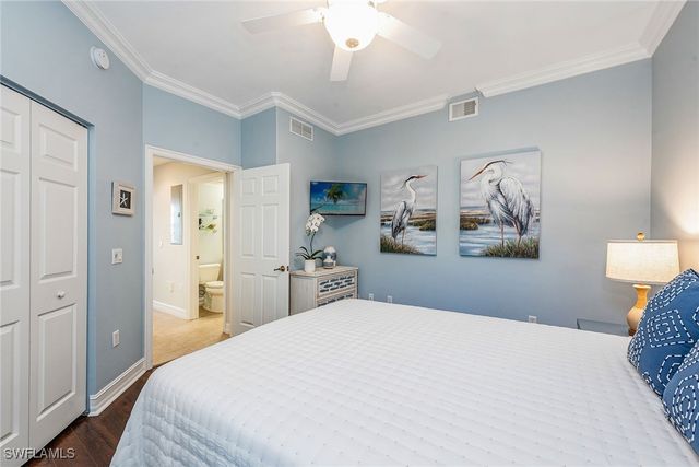 2012 Tarpon Bay DR N 101, Naples, FL 34119