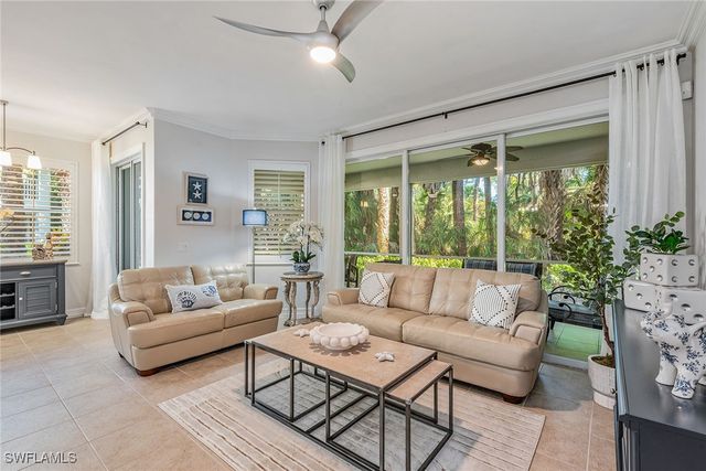 2012 Tarpon Bay DR N 101, Naples, FL 34119