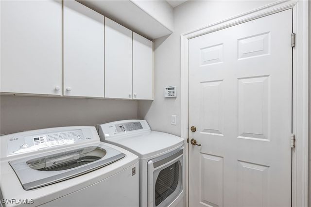 2012 Tarpon Bay DR N 101, Naples, FL 34119