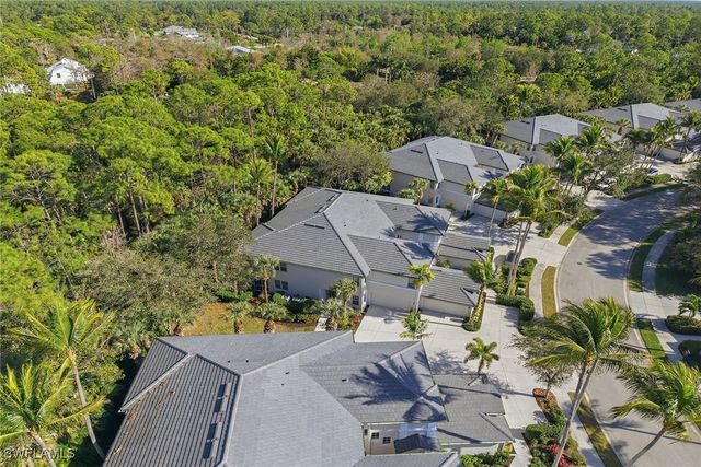 2012 Tarpon Bay DR N 101, Naples, FL 34119