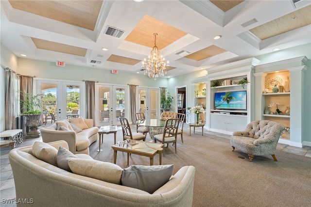 2012 Tarpon Bay DR N 101, Naples, FL 34119