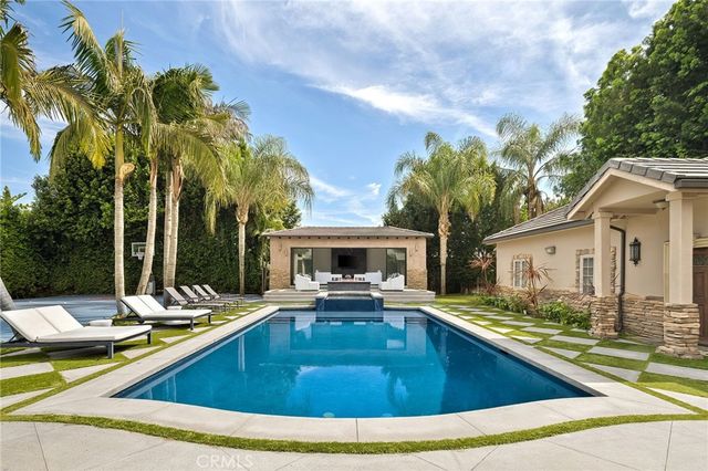 4816 Gloria Avenue, Encino, CA 91436