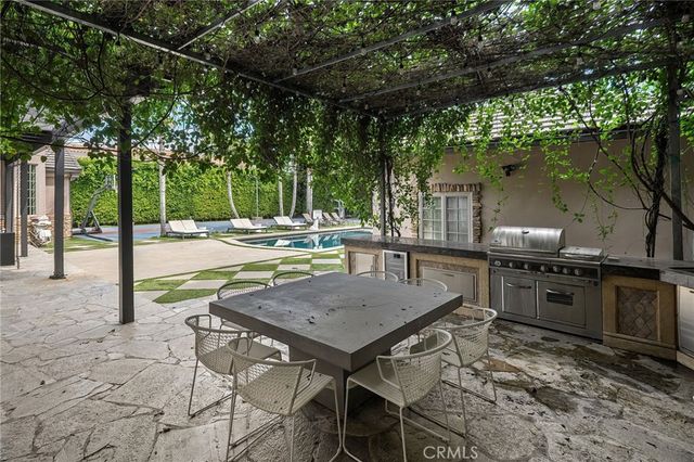 4816 Gloria Avenue, Encino, CA 91436