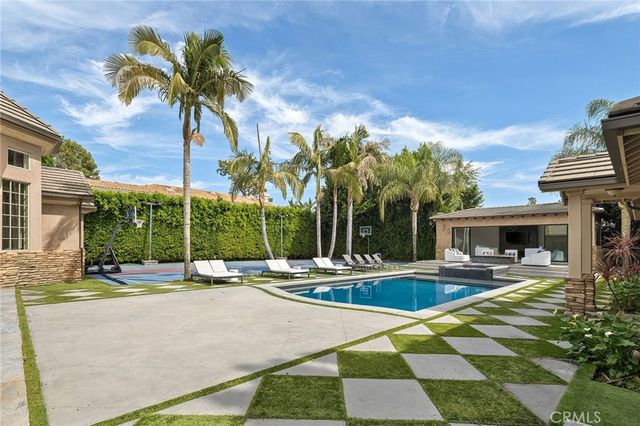 4816 Gloria Avenue, Encino, CA 91436