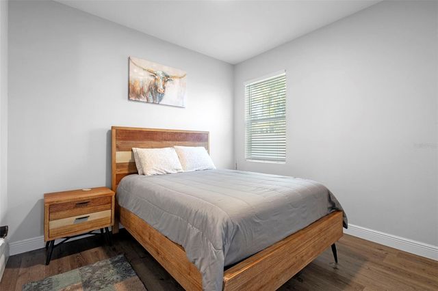 1630 W NEW YORK AVENUE, Orange City, FL 32763