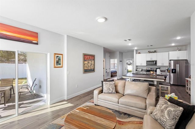 1630 W NEW YORK AVENUE, Orange City, FL 32763