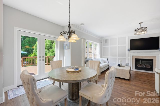 2530 Shady Reach Lane, Charlotte, NC 28214