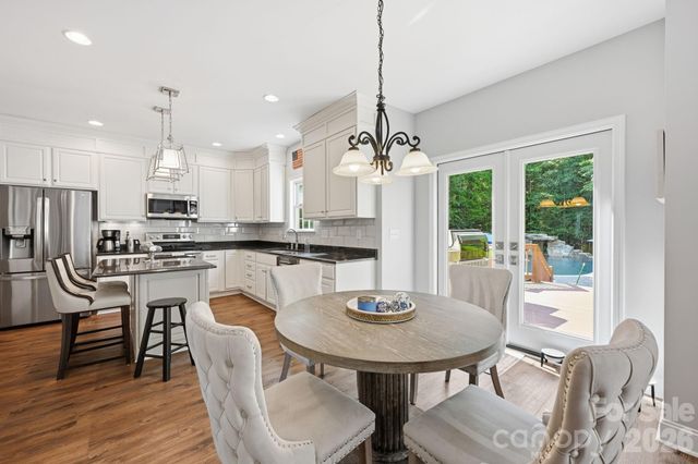 2530 Shady Reach Lane, Charlotte, NC 28214