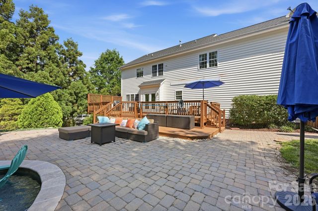 2530 Shady Reach Lane, Charlotte, NC 28214