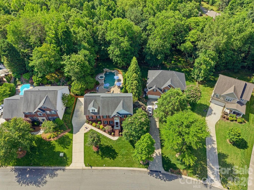 2530 Shady Reach Lane, Charlotte, NC 28214