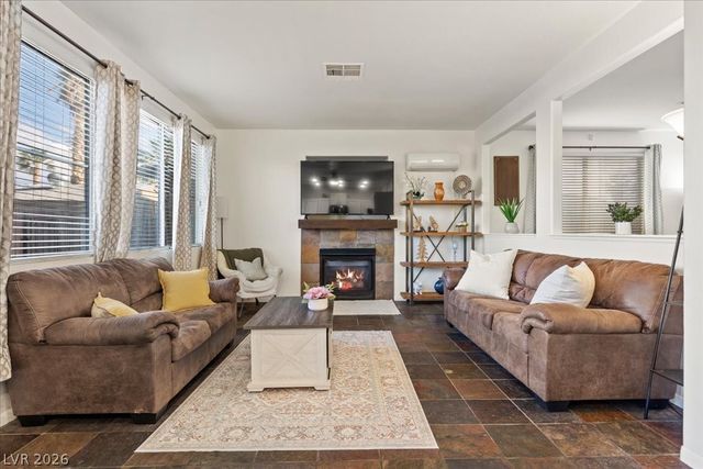 4512 Long Horse Court, Las Vegas, NV 89147