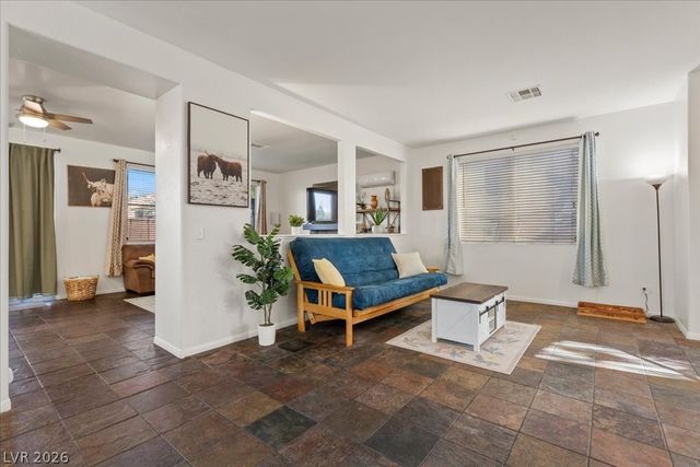 4512 Long Horse Court, Las Vegas, NV 89147