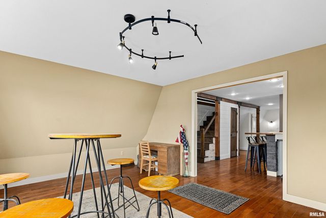 380 MCGREW Drive, Avon, IL 61415