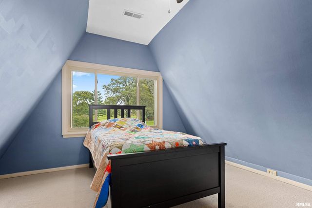 380 MCGREW Drive, Avon, IL 61415