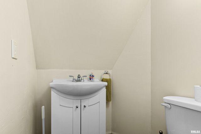 380 MCGREW Drive, Avon, IL 61415