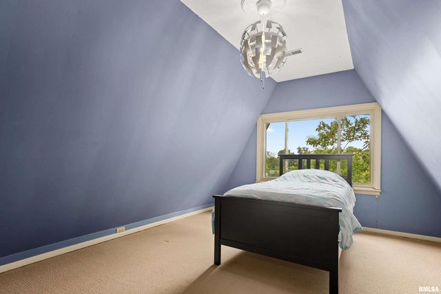 380 MCGREW Drive, Avon, IL 61415