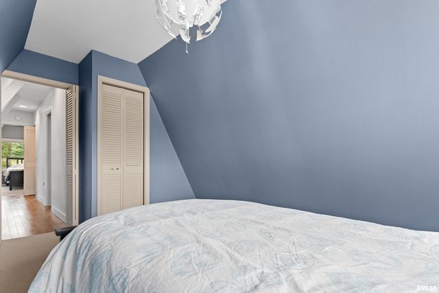 380 MCGREW Drive, Avon, IL 61415