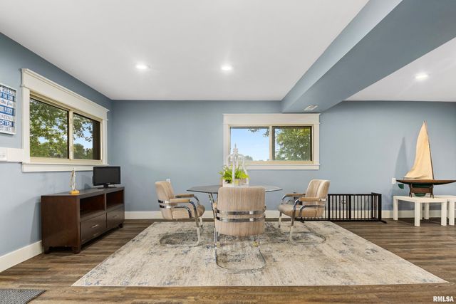 380 MCGREW Drive, Avon, IL 61415