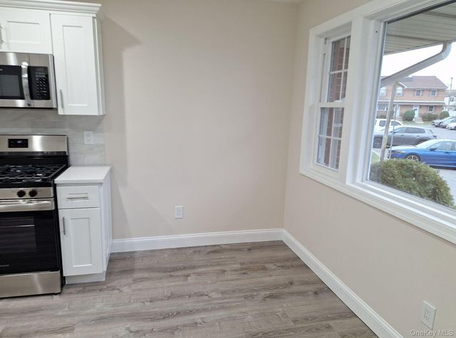 815 Franklin Avenue 4, Franklin Square, NY 11010