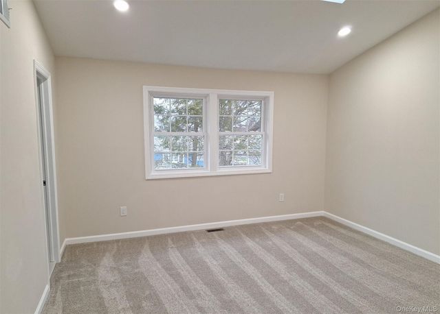 815 Franklin Avenue 4, Franklin Square, NY 11010