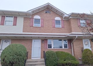 815 Franklin Avenue 4, Valley Stream, NY 11010