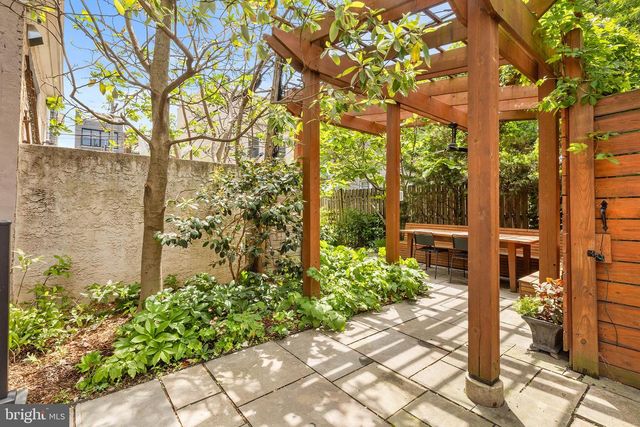 1610 WHARTON ST, Philadelphia, PA 19146