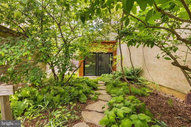 1610 WHARTON ST, Philadelphia, PA 19146