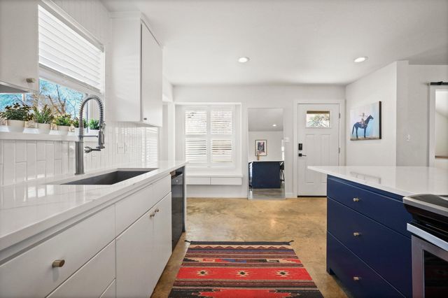 739 Pear ST, Lockhart, TX 78644