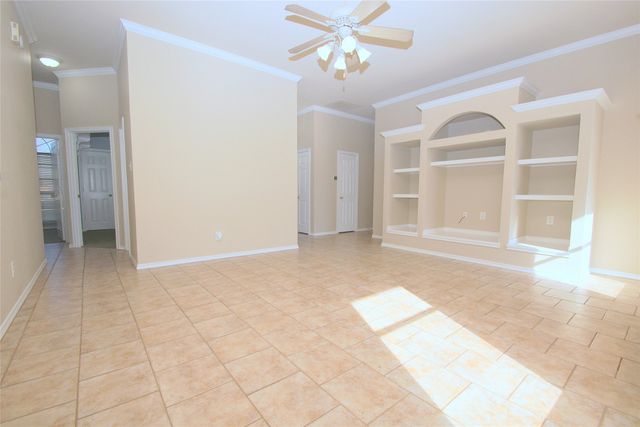 1804 Sand Stone Drive, Sanger, TX 76266