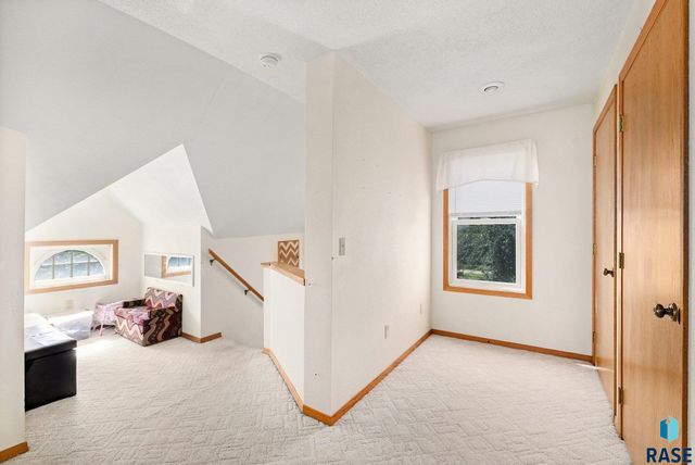 607 W 23rd St, Sioux Falls, SD 57105