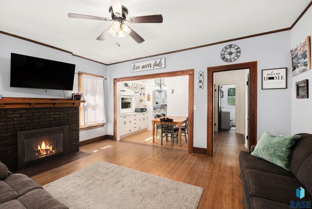 607 W 23rd St, Sioux Falls, SD 57105